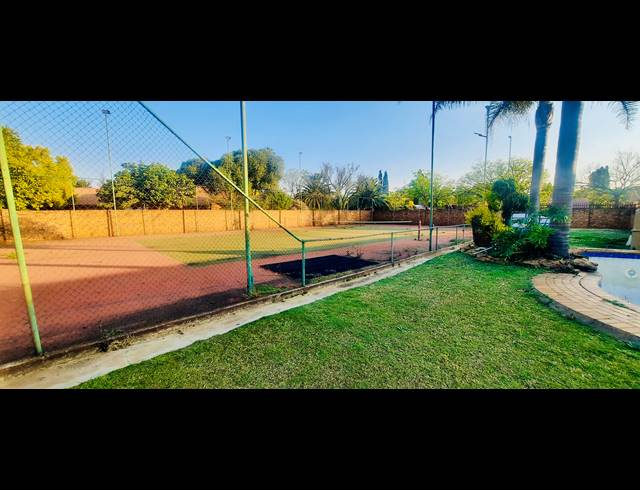 935M² VACANT LAND FOR SALE IN SUNWARD PARK